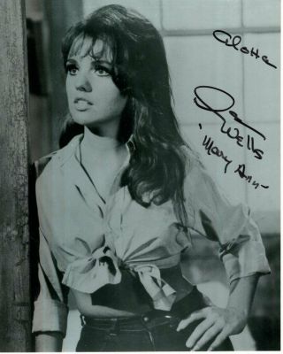 Dawn Wells Signed Autographed Gilligan 