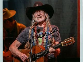 Willie Nelson Autographed Signed 8x10 Photo W/certificate Of Authenticity