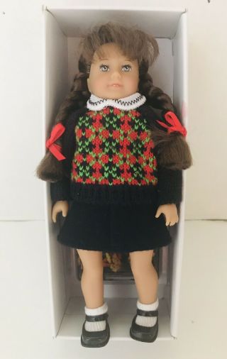 2007 American Girl 6 " Mini Molly Preppy Argyle Sweater Doll Mini Book W/box