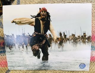 Johnny Depp Pirates Of The Caribbean Signed 8 X 10 Color Photo Certified