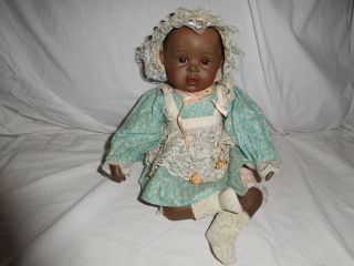 Vintage Ashton Drake " Danielle " Porcelain Baby Doll By Yolanda Bello 1992
