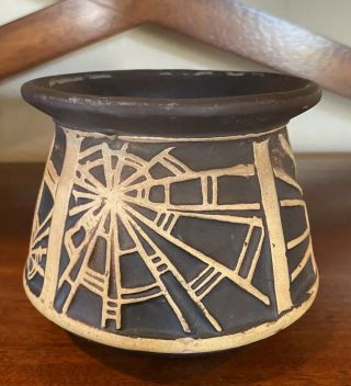 Vintage Weller Pottery Burntwood Spider Web Pot Vase Burnt Wood Claywood