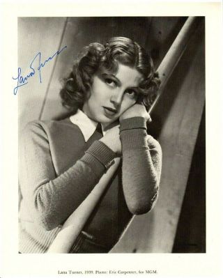 Lana Turner Hand - Signed Gorgeous Very Young Sweater Girl 8x10 B/w Closeup W/