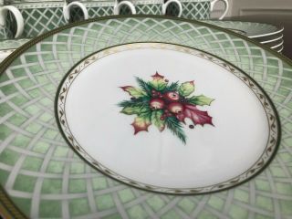 Fitz And Floyd Winter Holiday " Green Wreath ",  12 Plates