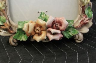 Vintage rare Capodimonte Roses Picture Frame Made in Italy. 3