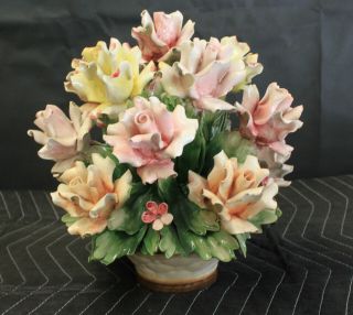 Vintage rare Capodimonte Porcelain Rose Flower Basket Made in Italy. 2