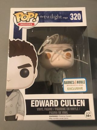 Robert Pattinson Signed Autographed Funko Pop In Person Twilight B&n Exclus