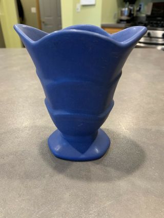Vtg Monmouth Pottery Arts and Crafts Matte Blue Vase Bud 4.  5 