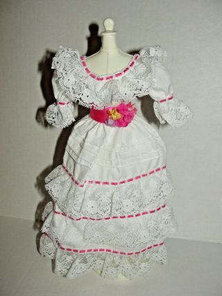 Barbie 1996 Puerto Rican Dolls Of The World Dress Collector Edition