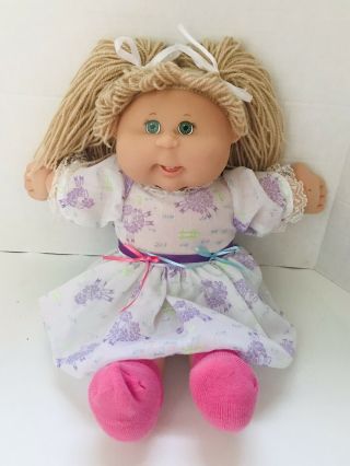 2004 Cabbage Patch Kids Doll Girl With Blonde Pony Tails And Teeth