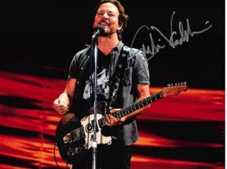 Eddie Vedder Pearl Jam Hand Signed Autographed Color 8 X 10 Photo With