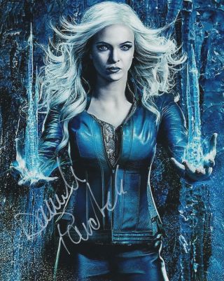 Danielle Panabaker The Flash Autographed Signed 8x10 Photo 2019
