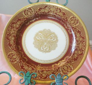 Royal Doulton Dinner Plate With Dark Red And Raised Gold Trim In Pattern E902