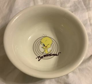 Hlc Fiesta White Looney Tunes Tweety Bird 9.  5 " Serving Bowl Warner Bro 1994 Rare