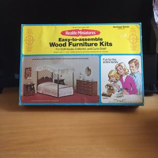 Vtg 1974 Realife Real Life Miniatures Heritage Series Bedroom Wood Furniture Kit