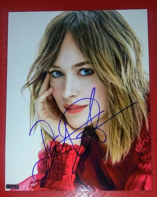 Dakota Johnson Hand Signed Autographed Photo 8 X 10 W/holo 50 Shades