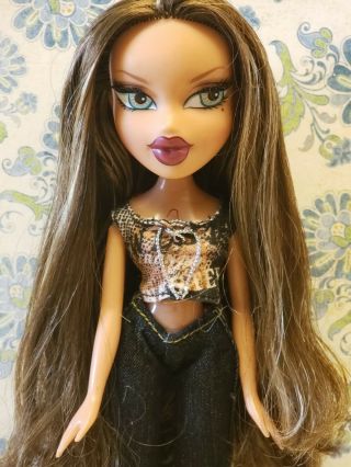Bratz Doll Wild West Yasmin In Shirt Pants Boots With Rooted Eyelashes