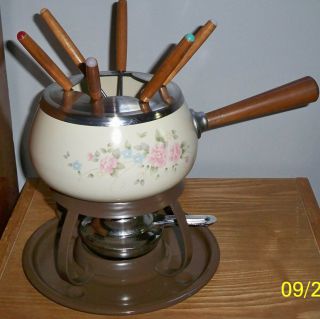 Pfaltzgraff Tea Rose Fondue Set With 6 Forks Retired