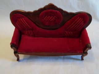 Victorian Red Velvet Wood Sofa Dollhouse Furniture 2