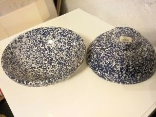(2) 9 inch Royal Haeger Blue Round Embossed Fruit Salad Pasta Bowl Handcrafted 3
