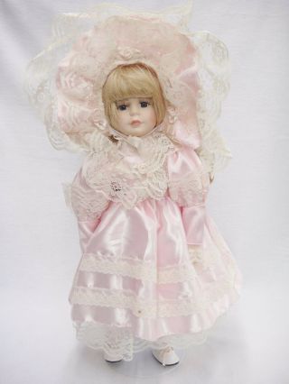 Seymour Mann Connoisseur Porcelain Doll Blonde Blue Eyes Pink Dress W Lace 16 "