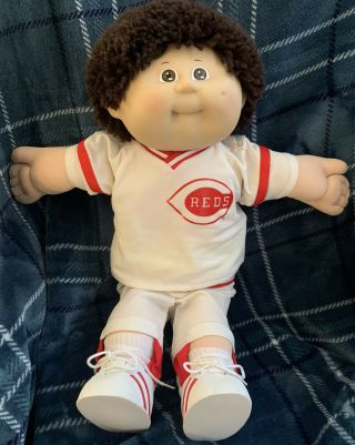 Vintage 1986 Cabbage Patch Boy Doll With Reds Baseball Uniform Dimple,  Big Thumb 2