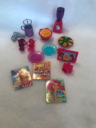 Barbie Doll Glam Vacation Dollhouse 2009 Food & Kitchen Accessories Parts
