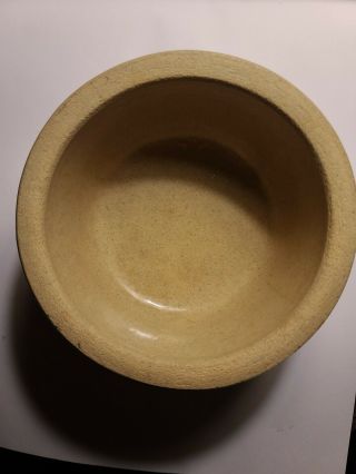 Vintage Rrp Co Roseville Ohio Pottery U.  S.  A.  250 Beige Stoneware Dog Bowl