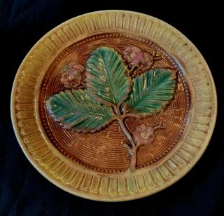 Antique Circa 1880s 19th Century Majolica Plate French Or Continental Flower
