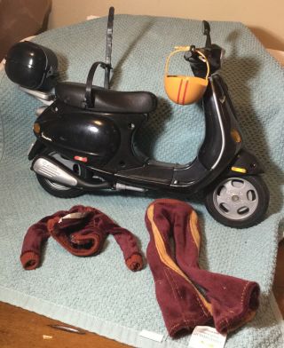 2003 My Scene Barbie Madison Vespa Scooter Black W Doll Outfit