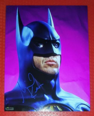 Michael Keaton Hand Signed Autographed Photo 8 X 10 W/holo Batman Close Up
