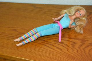 Vintage 1966 Mattel Inc Barbie Doll Blonde Hair Blue Eyes 4 Lashes Holes In Feet