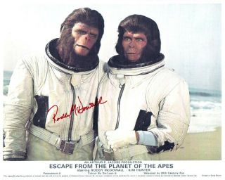 Roddy Mcdowall Signed Escape From Planet Of Apes 8x10 W/ Stunning Closeup