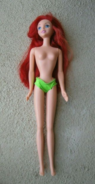 2010 Disney Princess Ariel Little Mermaid Doll Swimming Action Moving Mattel