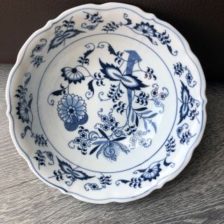 Vintage Blue Danube Japan 9 1/4 " Round Serving Bowl Blue & White Onion Pattern