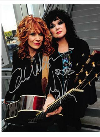 Heart Nancy Wilson And Ann Wilson Signed Autographed 8 X 10 With