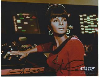 Nichelle Nichols Signed Star Trek Series Uhura 8x10 Photo 3