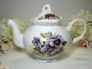 Teapot Arthur Wood & Son Purple Pansy Dogwood Flower 4 Cup Capacity England