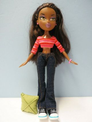 Bratz Doll,  African American,  Green Pillow,  Jeans,  Pink T