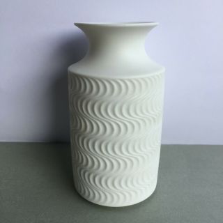 Vintage Ak Kaiser Matt Biscuit West Germany Op - Art Vase Form 311 White Porcelain