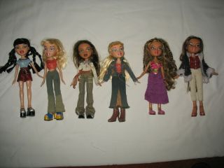 6 Bratz Dolls All Fully Dressed