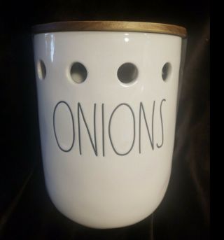 Rae Dunn " Onions " Cellar With Wood Lid 2020