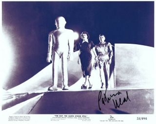 Patricia Neal Signed Day Earth Stood Still 8x10 W/ Spaceship & Robot 