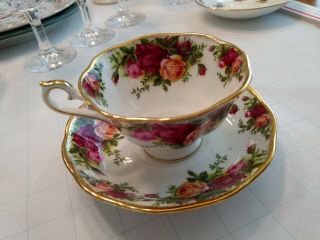 Vintage Royal Albert Bone China Cup And Saucer Old Country Roses