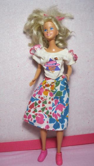 1990s Jazz Cousin Teen Jazzie Doll Clothes - Skirt Top Trainer Hi Top Pink Shoes