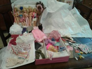 2 80s Fashion Doll Trunks Vtg W/ 6 Dolls And Accessories Tara Toy Corp Case