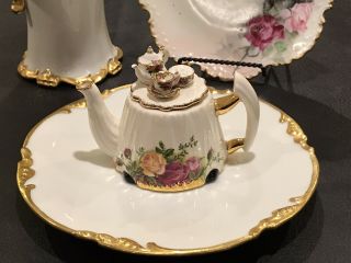 Royal Albert Tea Pot Tea For One Old Country Roses Collectible Teapot Vintage