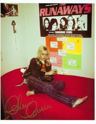 Cherie Currie 1970s Bedroom 1 Signed 8.  5x11 Photo Print The Runaways