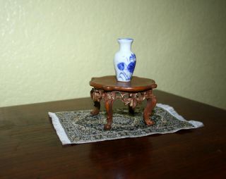 Dollhouse Miniature Table Rug And Vase 1/12 Scale