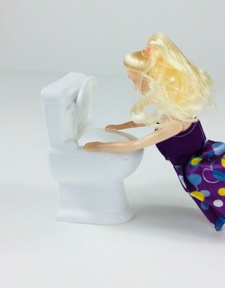 Doll Size Fashion Doll Size Dollhouse White Toilet Made In Usa Lifting Lid